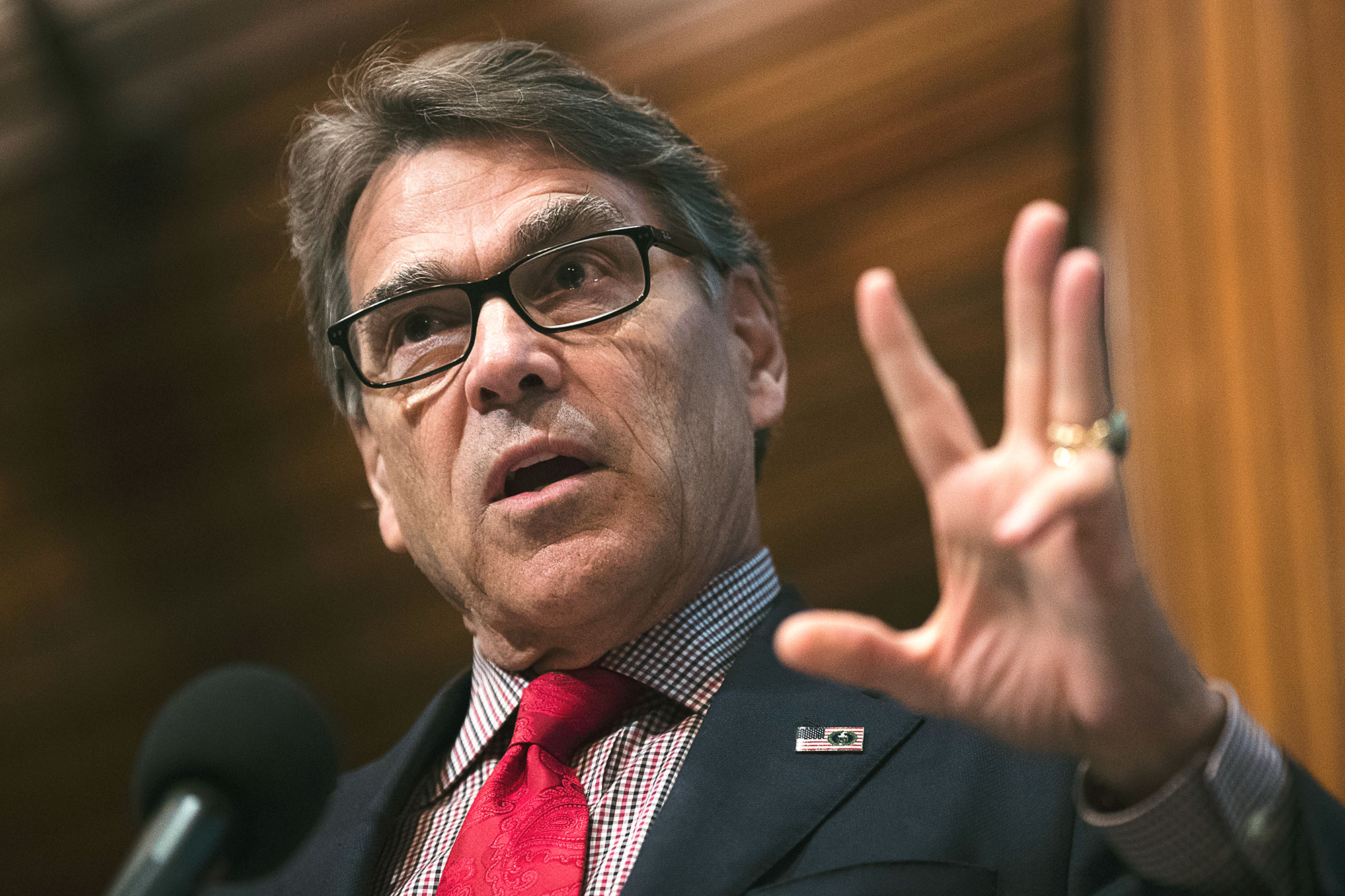 Rick Perry Delivers the Gospel of ‘Energy Realism’ – Texas Monthly
