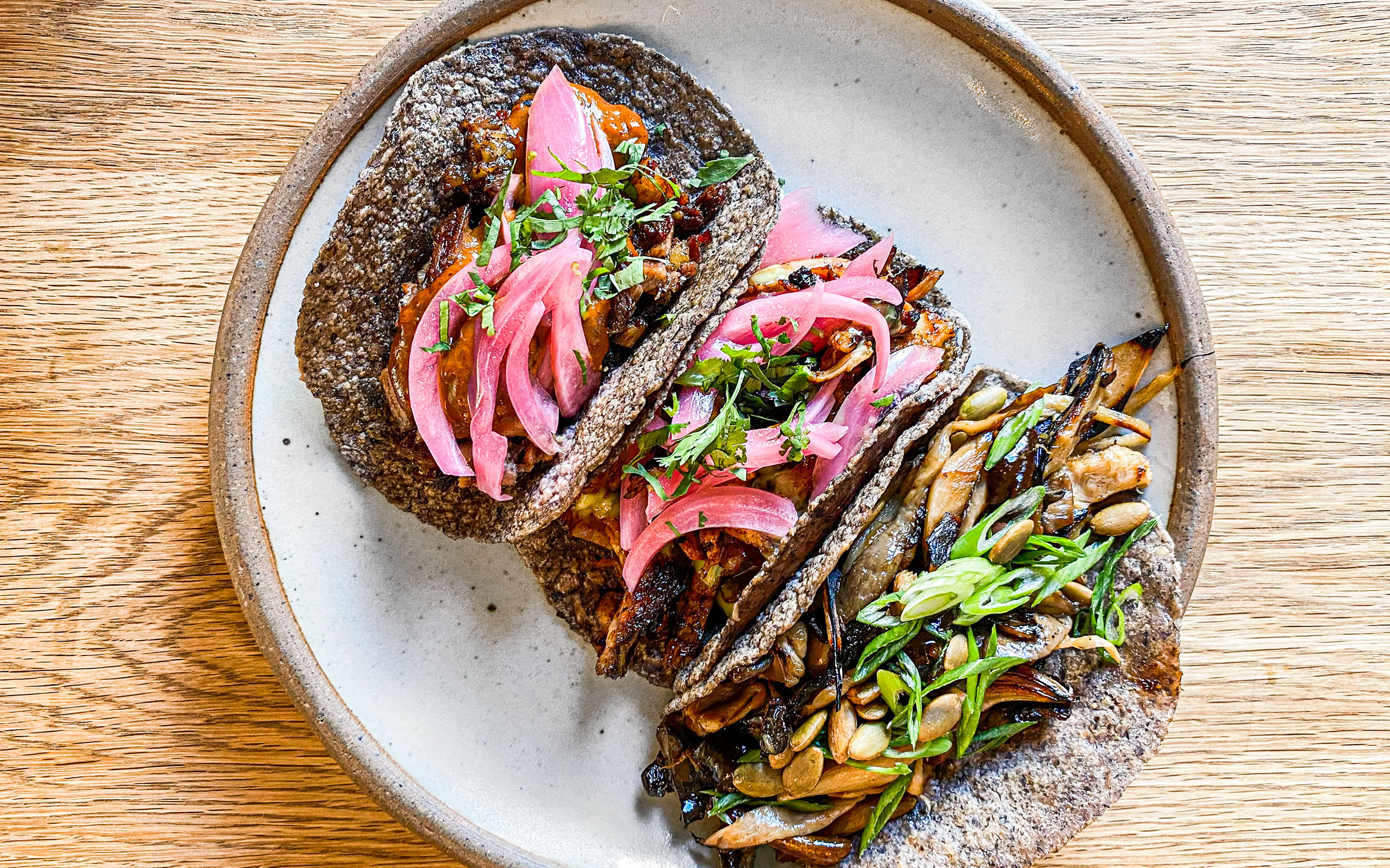 Try El Topo’s Award-Winning Brisket Suadero Taco – Texas Monthly