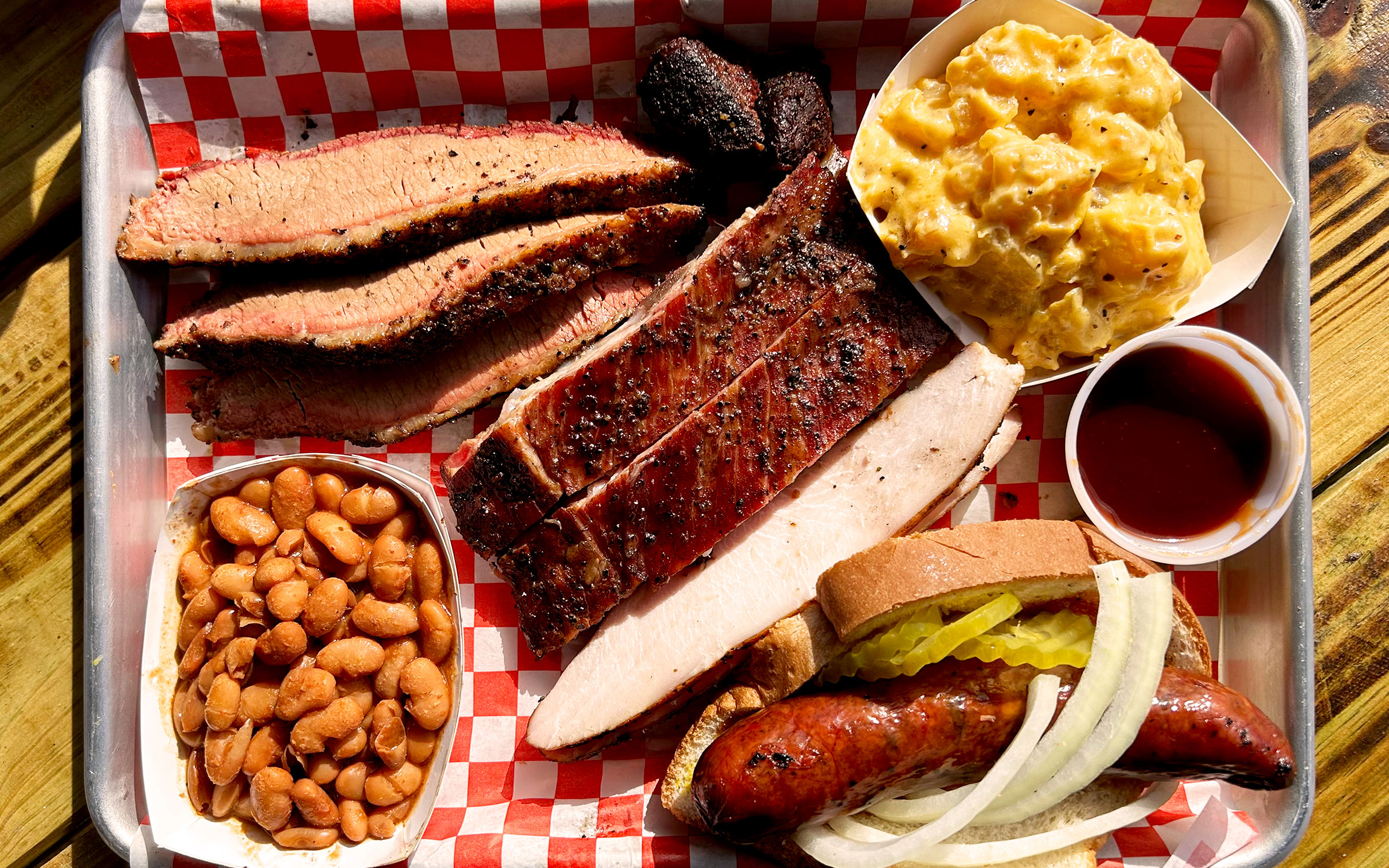 The “G” Wagon BBQ & More Brings Folks to Its Tiny Town